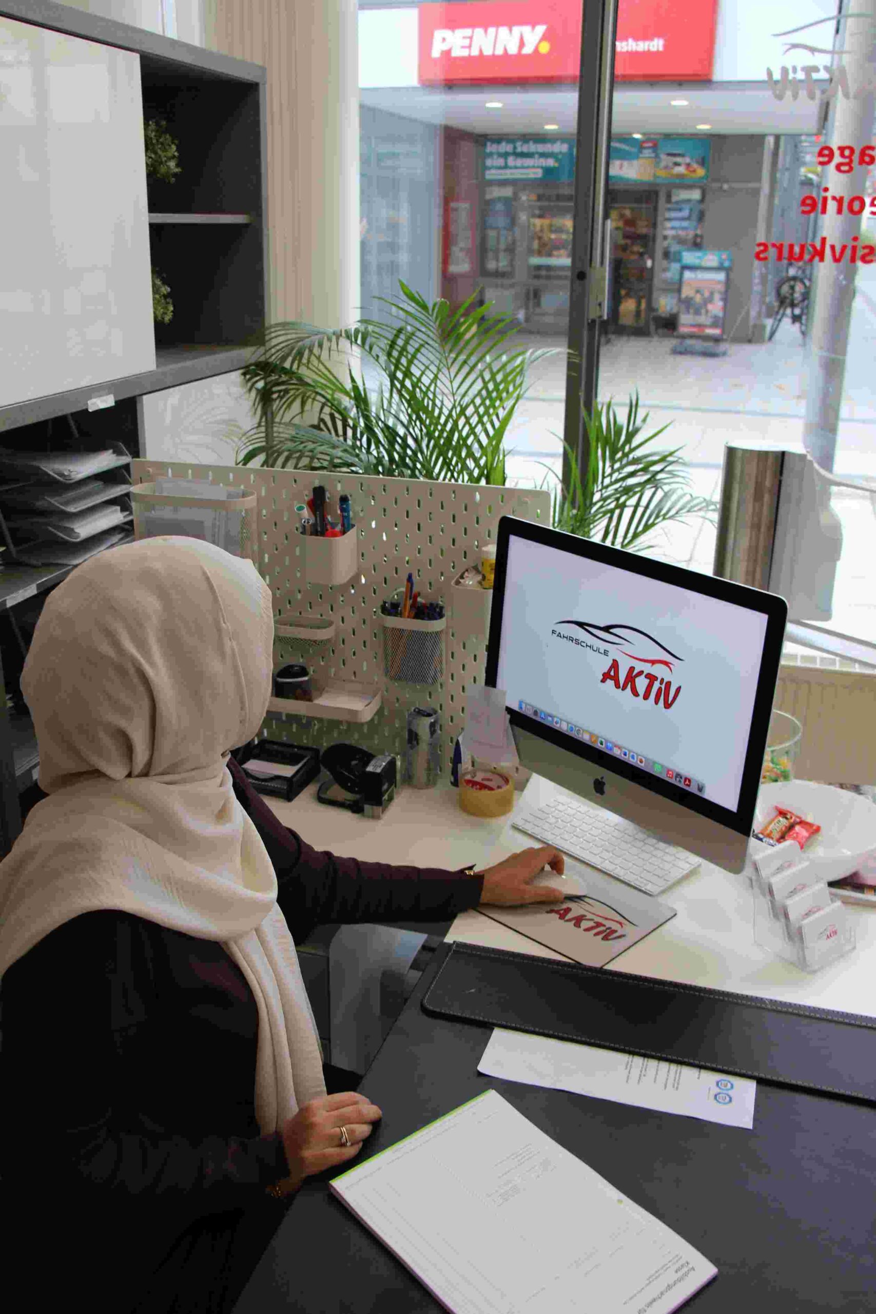 Voraussetzungen & Anmeldung für den Klasse BE Führerschein in Hamburg